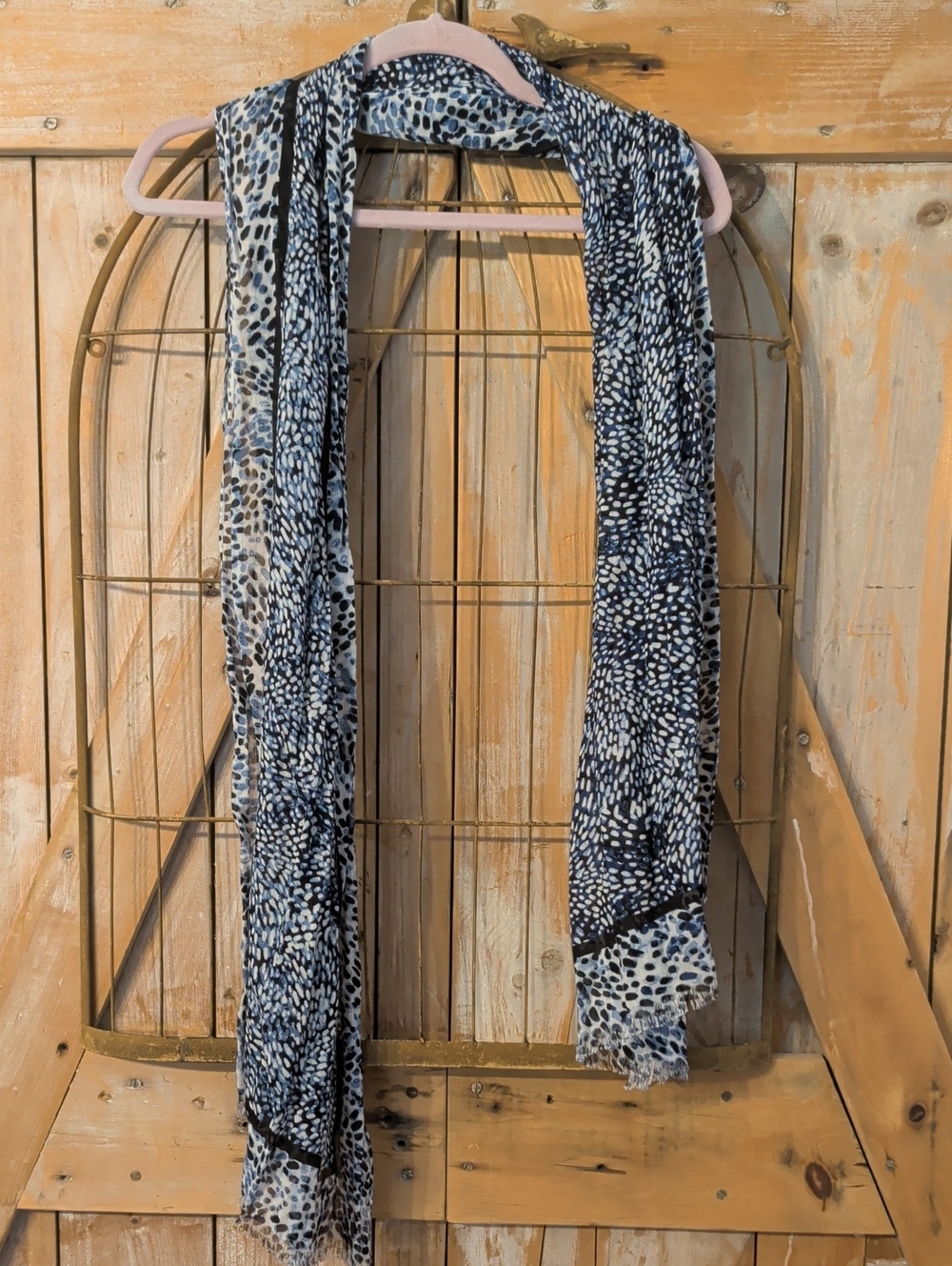 Nwt.   White House Black Market Scarf.